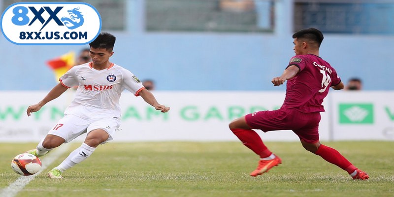 Nhiệm vụ của cầu thủ là thực hiện rất nhiều điều trên sân bóng